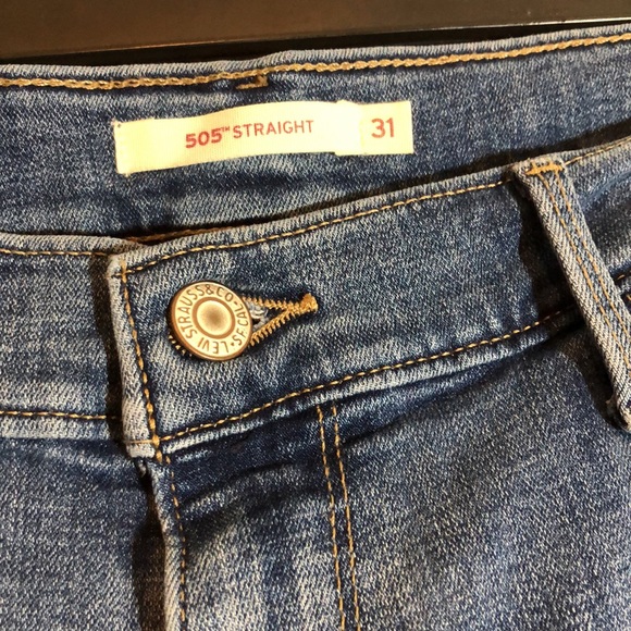 Levi’s 505 Straight Light Wash SZ 31 rise 9.5” inseam 31” - Picture 3 of 10